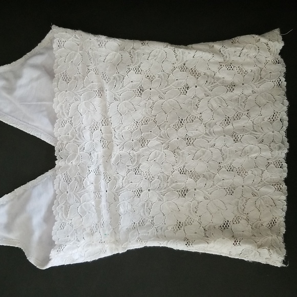 Halter style Lace top - Picture 2 of 4
